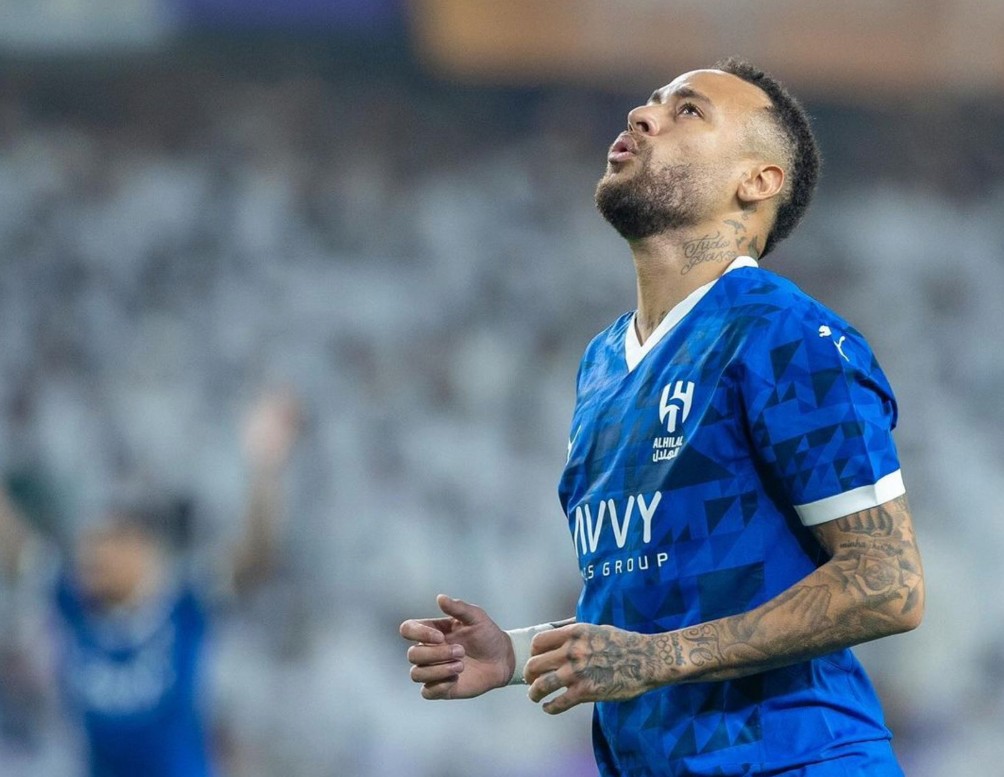 足球的两大 足球的两大